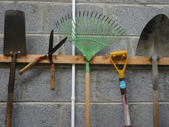 Storing Gardening Tools For The Winter